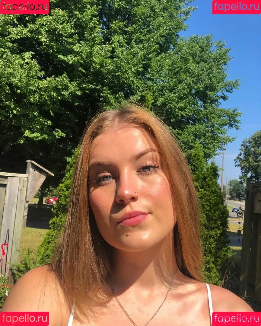 Madisun Sullivan / https: / madisunsky3 / madisunsullivan Onlyfans Photo Gallery 