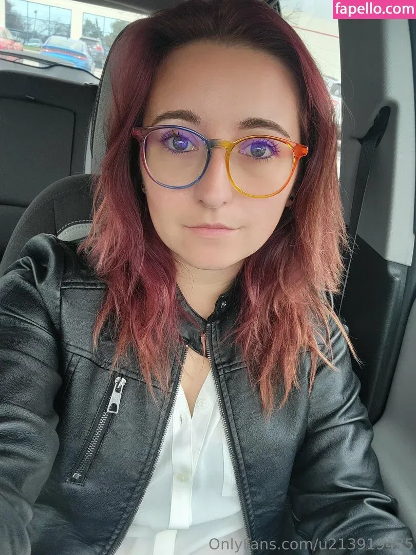 u213919435 / whyruivo Onlyfans Photo Gallery 