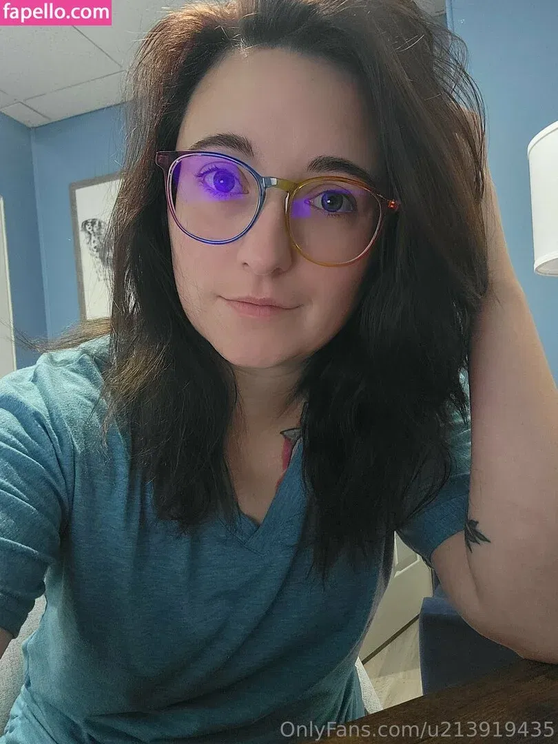 u213919435 / whyruivo Onlyfans Photo Gallery 