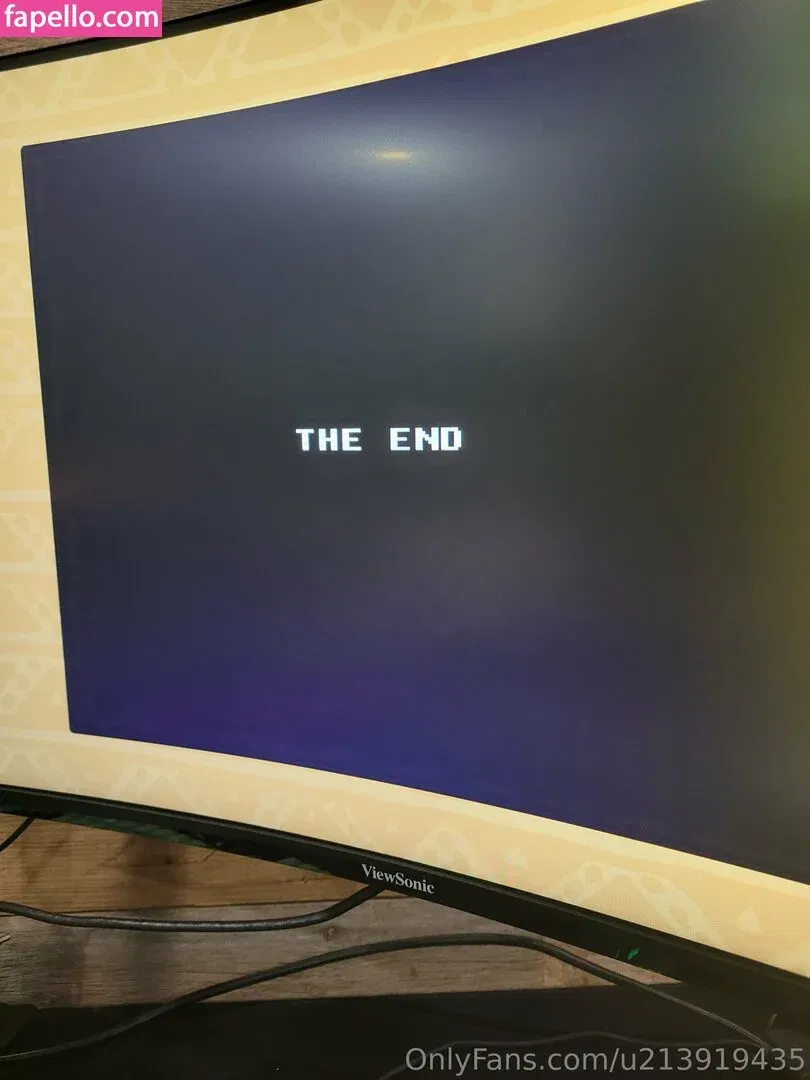 u213919435 / whyruivo Onlyfans Photo Gallery 