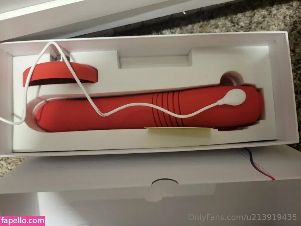 u213919435 / whyruivo Onlyfans Photo Gallery 