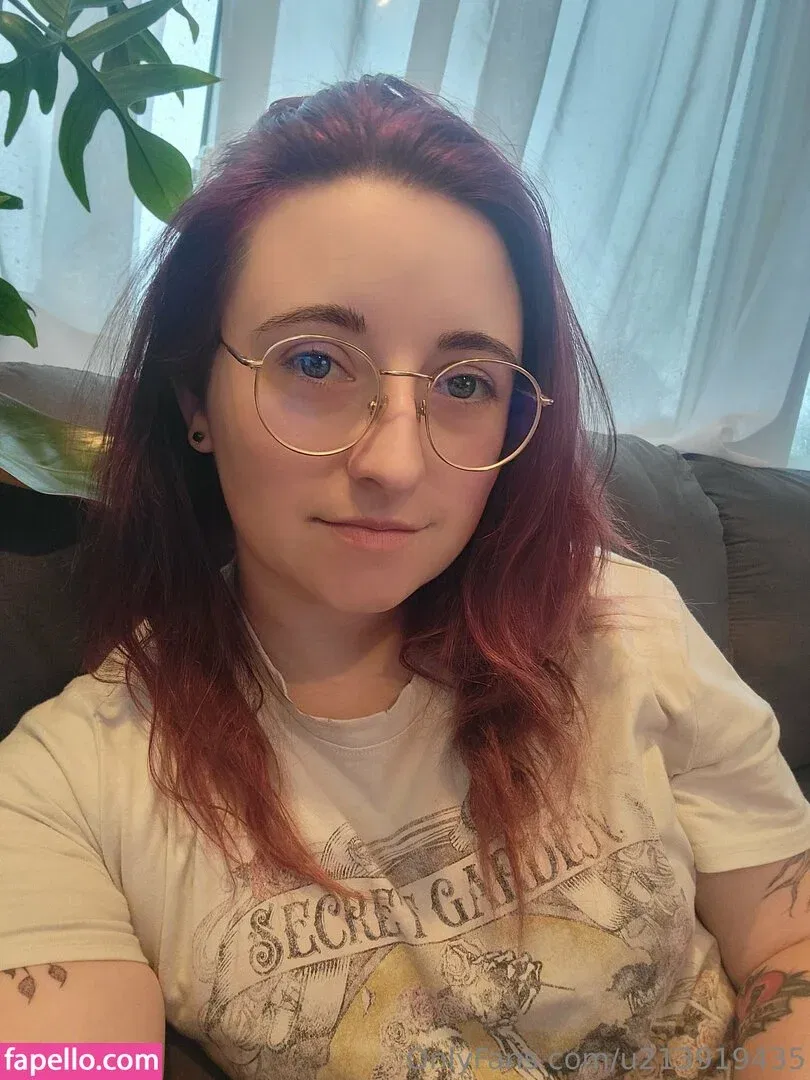 u213919435 / whyruivo Onlyfans Photo Gallery 