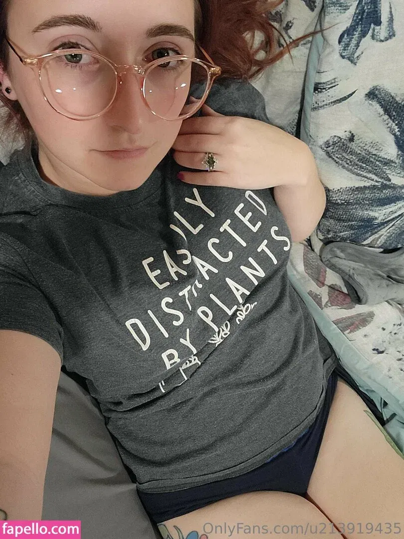 u213919435 / whyruivo Onlyfans Photo Gallery 