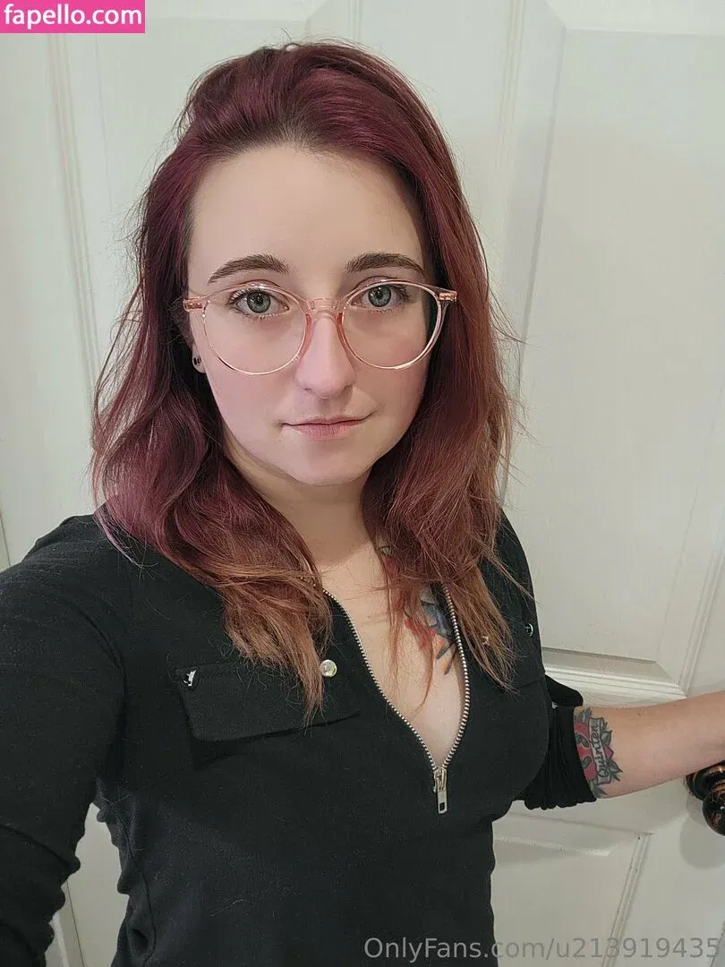 u213919435 / whyruivo Onlyfans Photo Gallery 