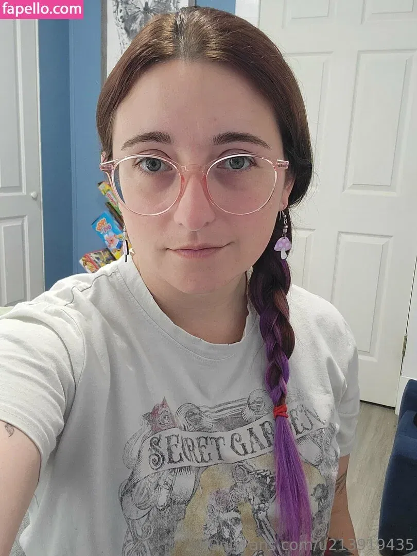 u213919435 / whyruivo Onlyfans Photo Gallery 