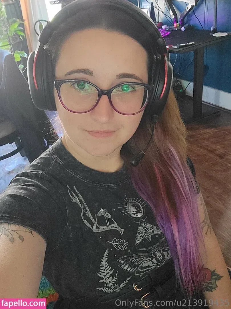 u213919435 / whyruivo Onlyfans Photo Gallery 