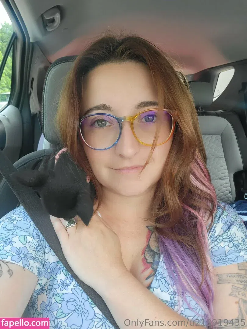 u213919435 / whyruivo Onlyfans Photo Gallery 