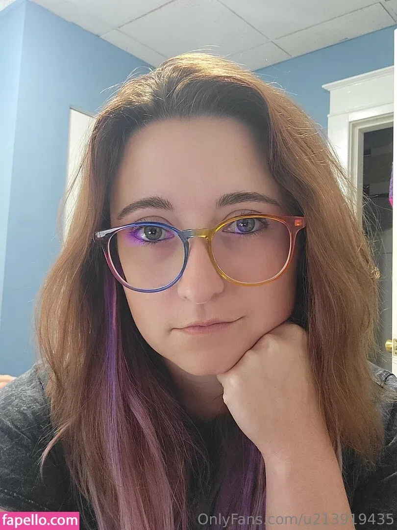 u213919435 / whyruivo Onlyfans Photo Gallery 