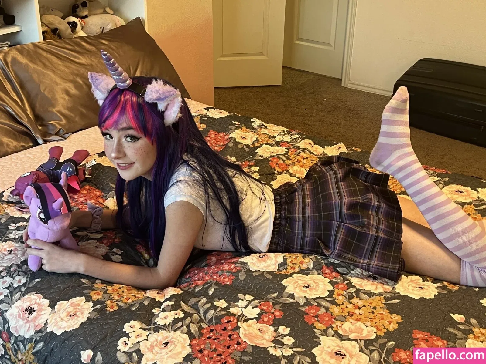 Sammynoodlesoup / thegoldengoddes / user Onlyfans Photo Gallery 