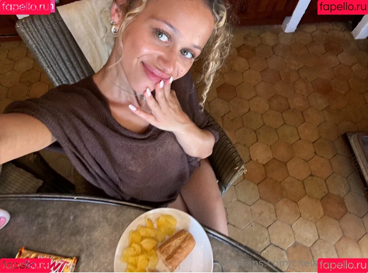 bustakaplan / chelseakaplan Onlyfans Photo Gallery 