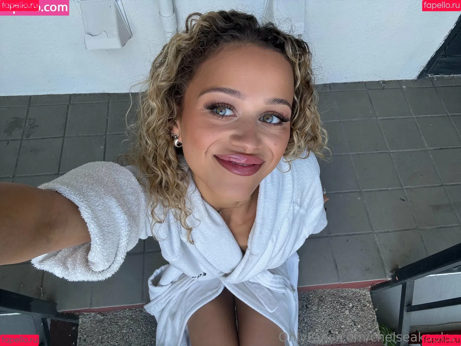 bustakaplan / chelseakaplan Onlyfans Photo Gallery 