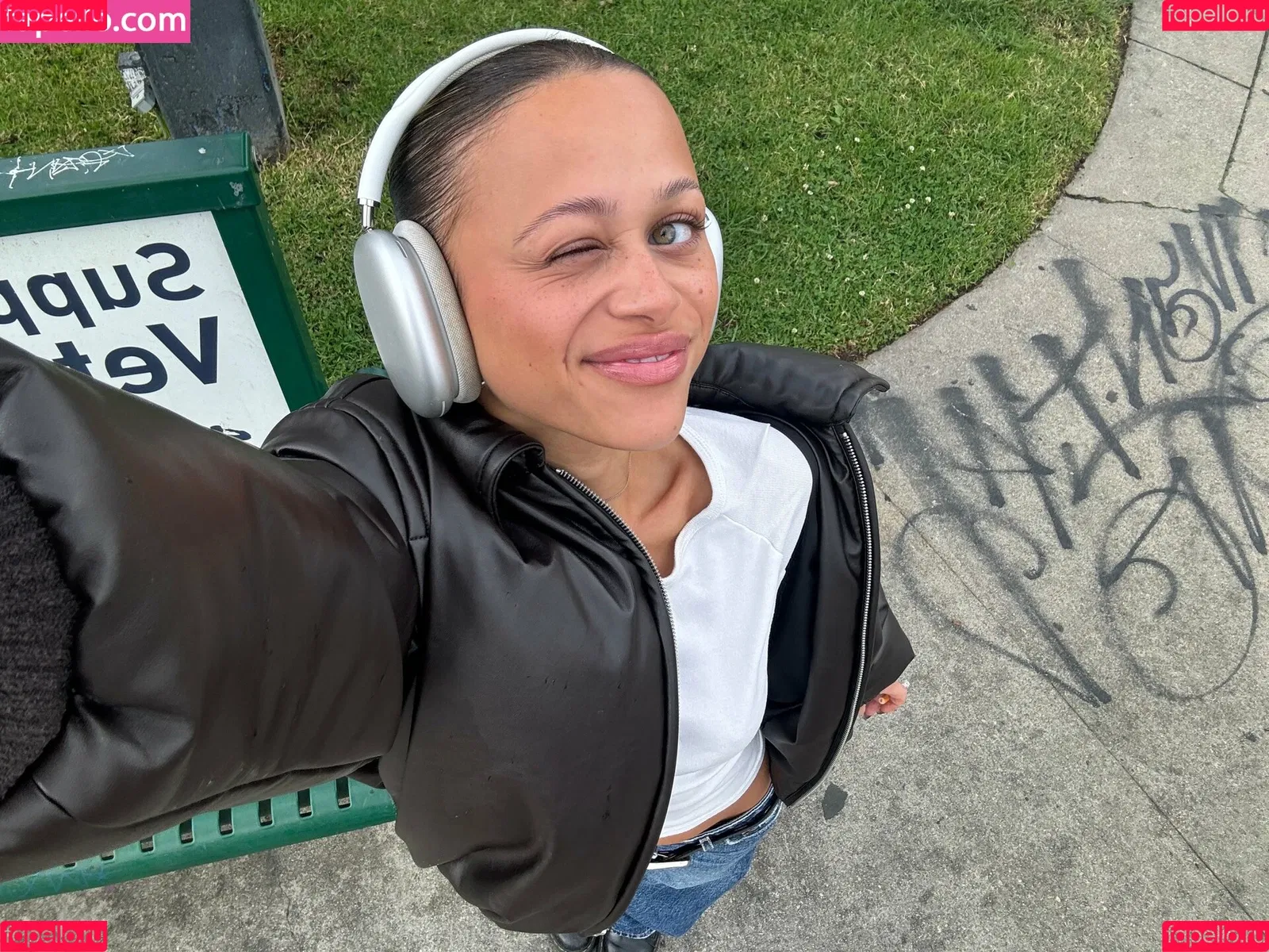 bustakaplan / chelseakaplan Onlyfans Photo Gallery 