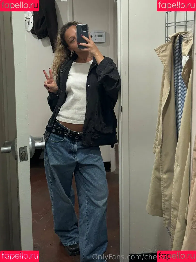 bustakaplan / chelseakaplan Onlyfans Photo Gallery 