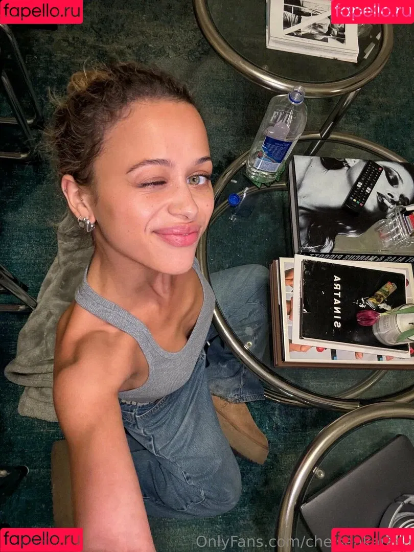 bustakaplan / chelseakaplan Onlyfans Photo Gallery 