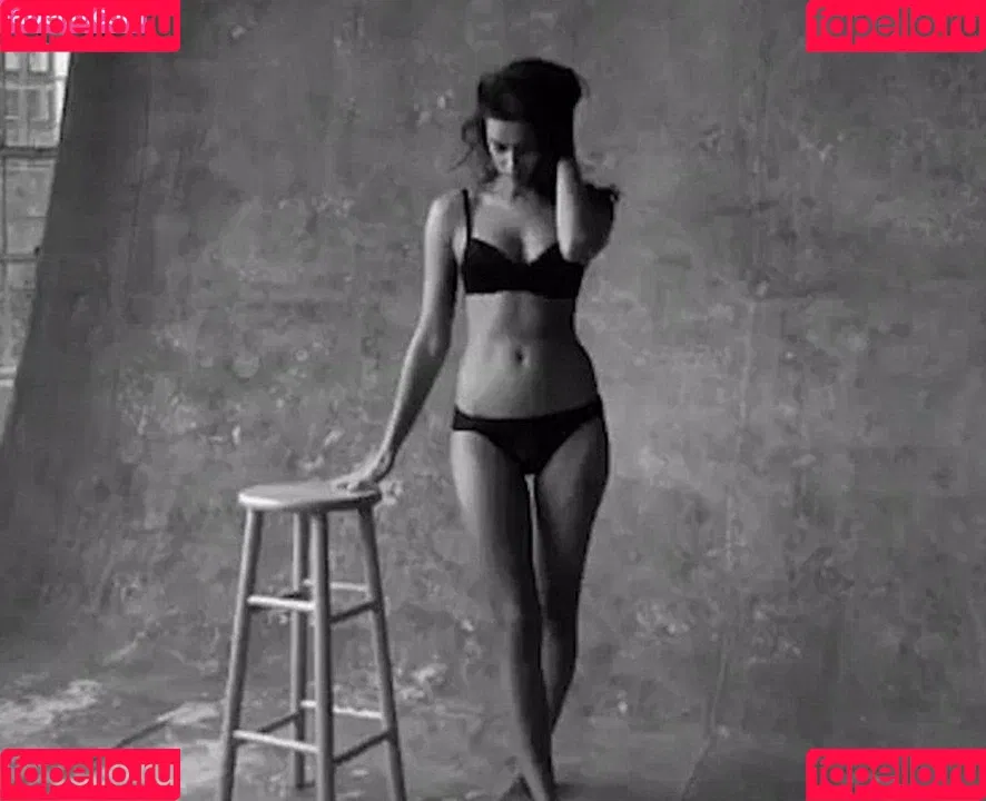 Irina Shayk / irinashayk / theirishayk Onlyfans Photo Gallery 