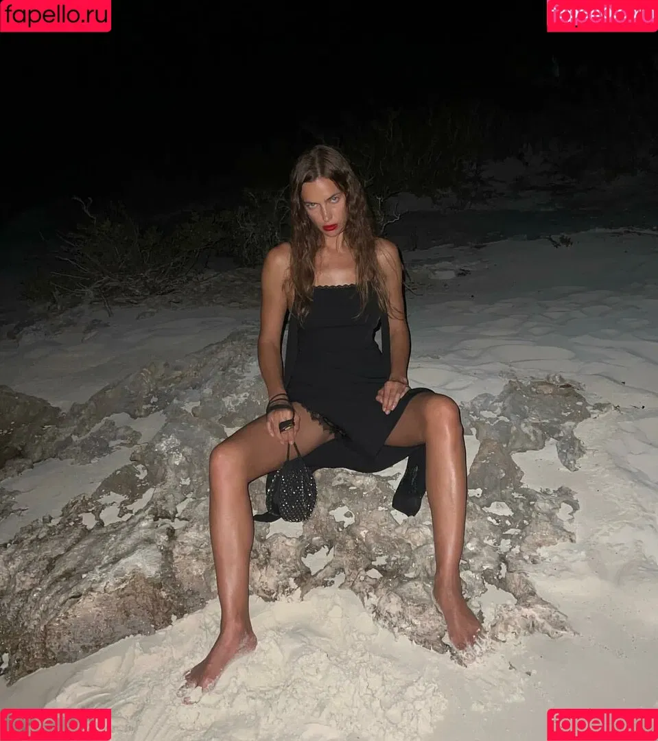 Irina Shayk / irinashayk / theirishayk Onlyfans Photo Gallery 