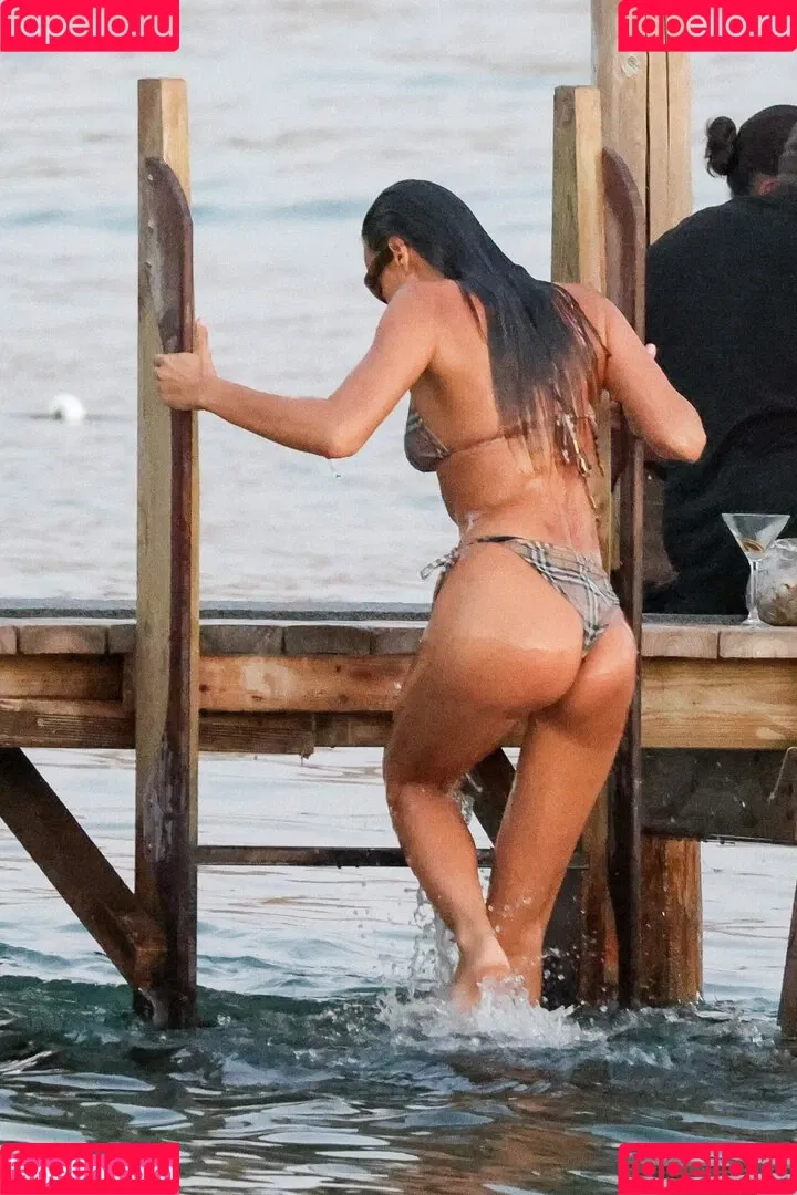 Irina Shayk / irinashayk / theirishayk Onlyfans Photo Gallery 