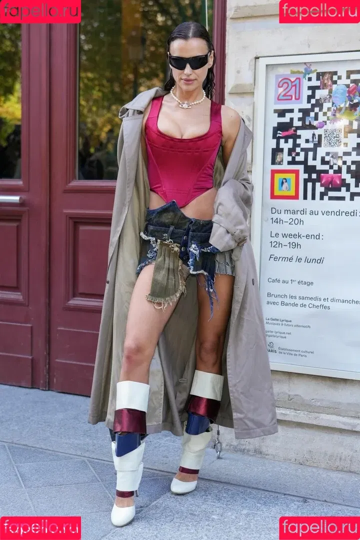 Irina Shayk / irinashayk / theirishayk Onlyfans Photo Gallery 