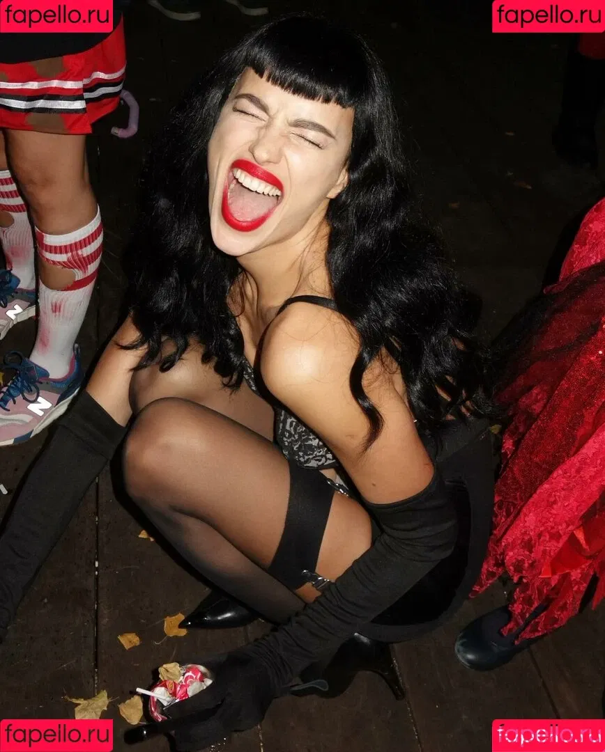 Irina Shayk / irinashayk / theirishayk Onlyfans Photo Gallery 