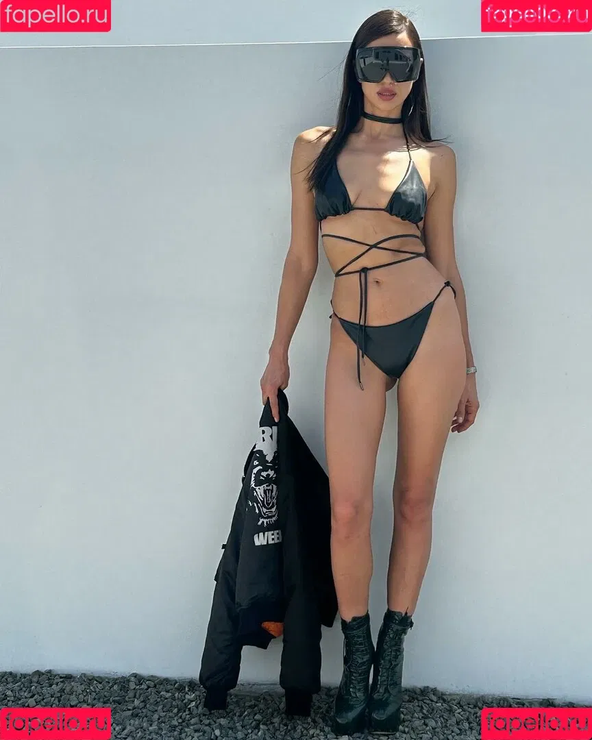 Irina Shayk / irinashayk / theirishayk Onlyfans Photo Gallery 