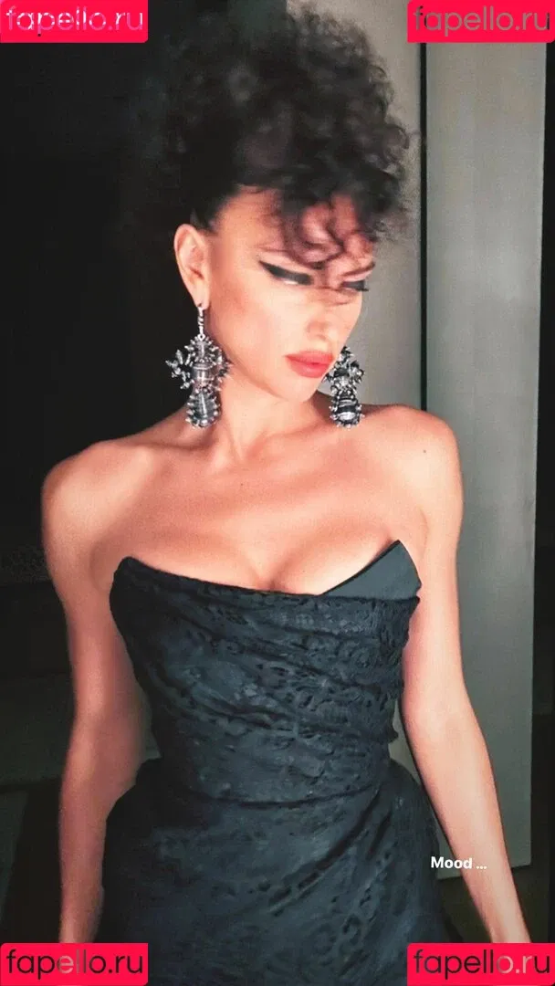 Irina Shayk / irinashayk / theirishayk Onlyfans Photo Gallery 