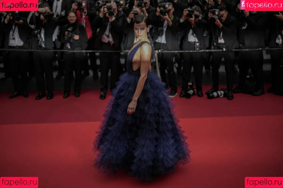 Irina Shayk / irinashayk / theirishayk Onlyfans Photo Gallery 