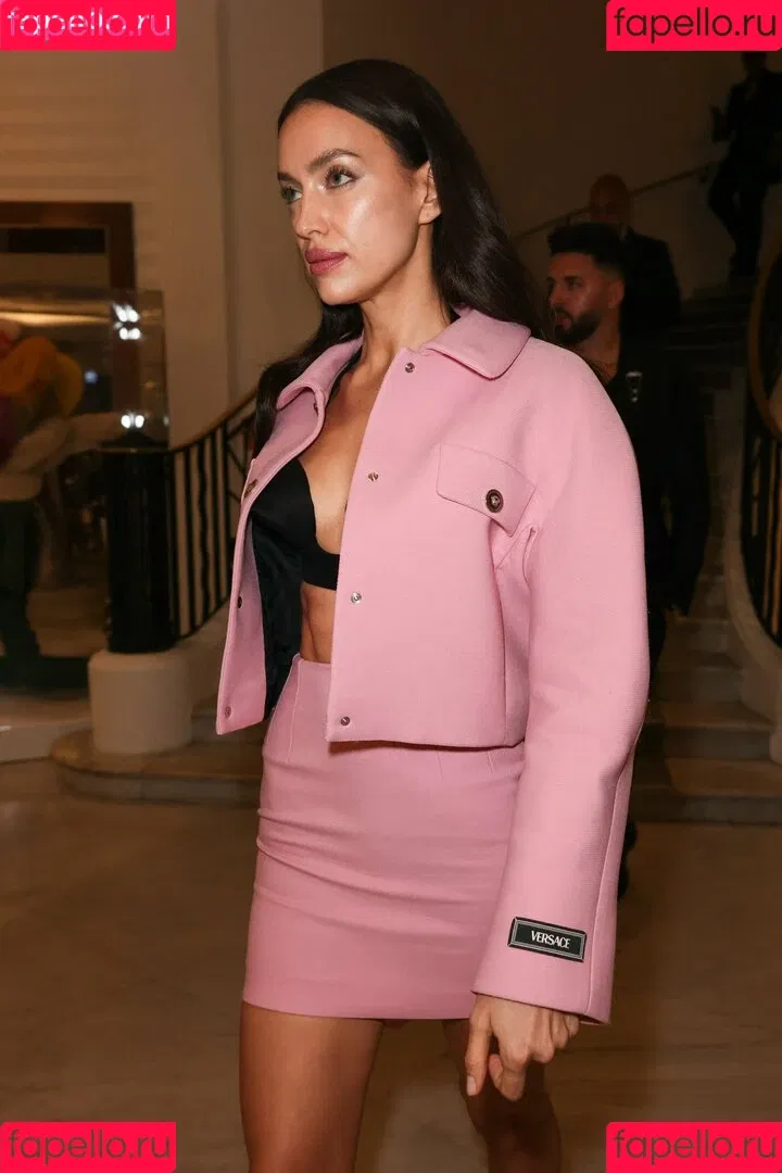 Irina Shayk / irinashayk / theirishayk Onlyfans Photo Gallery 