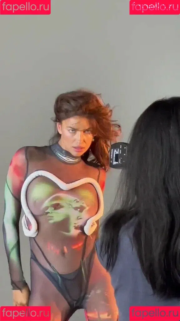 Irina Shayk / irinashayk / theirishayk Onlyfans Photo Gallery 