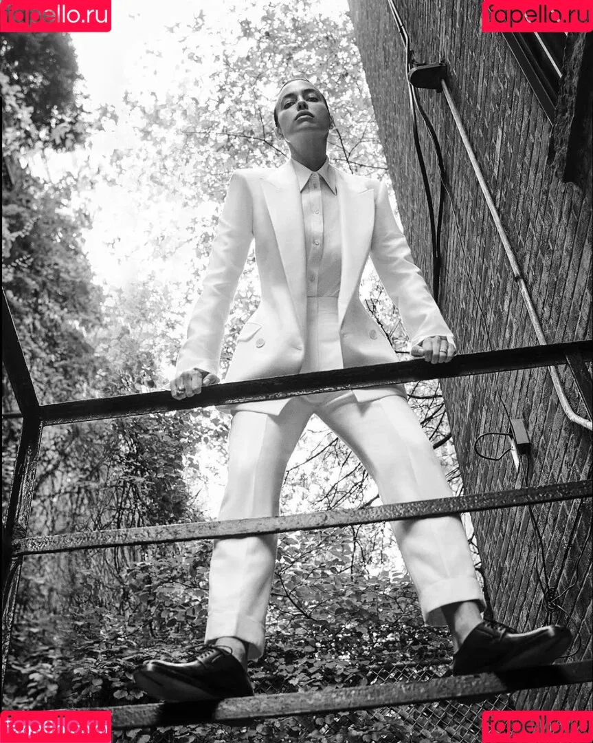 Irina Shayk / irinashayk / theirishayk Onlyfans Photo Gallery 