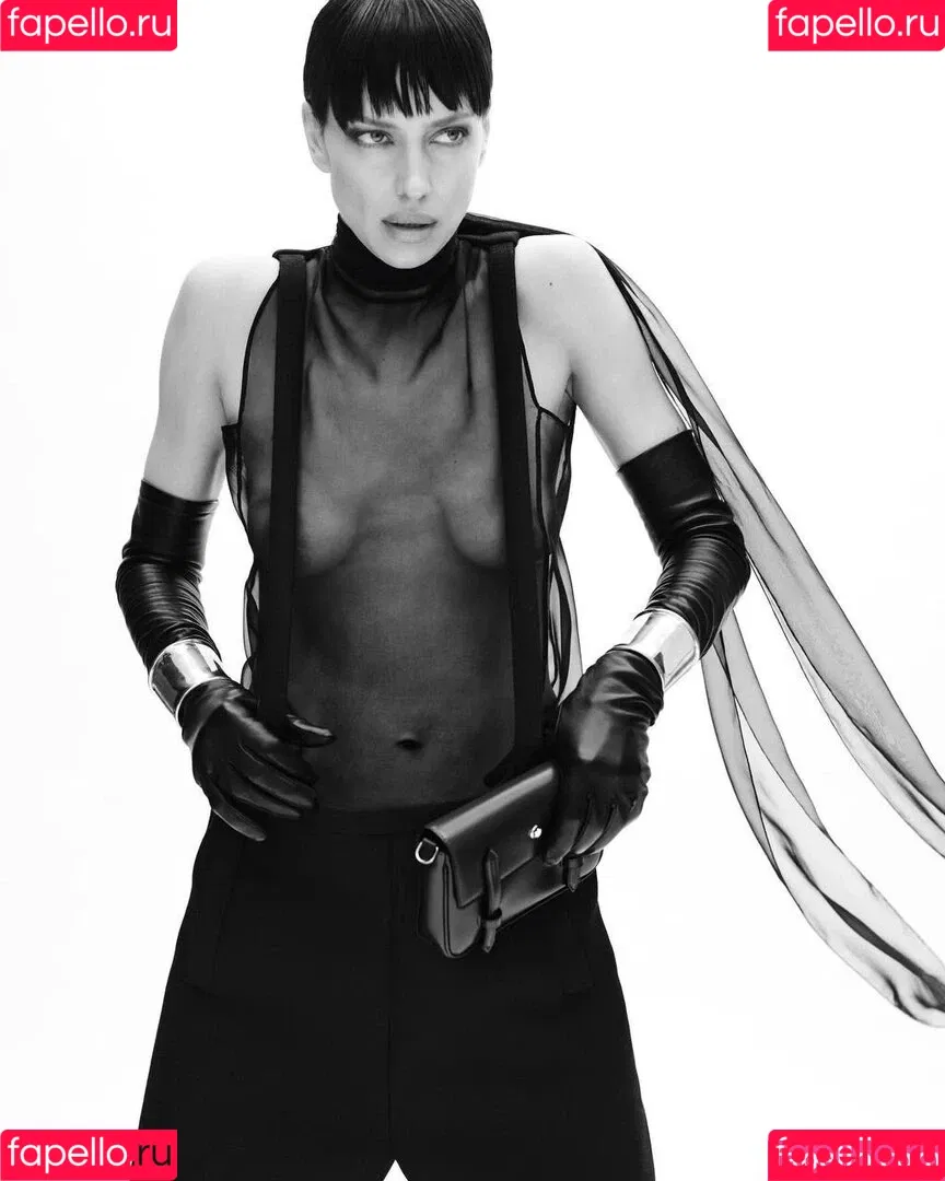 Irina Shayk / irinashayk / theirishayk Onlyfans Photo Gallery 