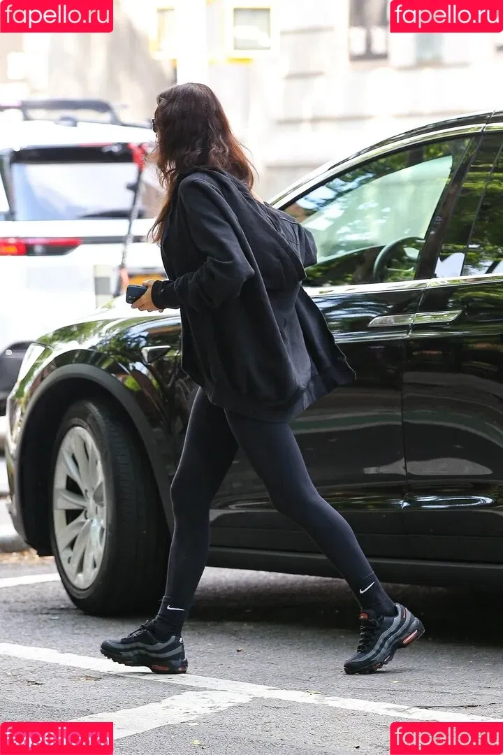 Irina Shayk / irinashayk / theirishayk Onlyfans Photo Gallery 