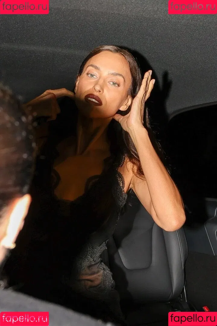 Irina Shayk / irinashayk / theirishayk Onlyfans Photo Gallery 
