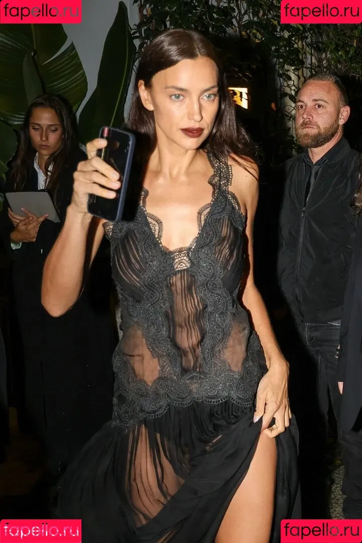 Irina Shayk / irinashayk / theirishayk Onlyfans Photo Gallery 