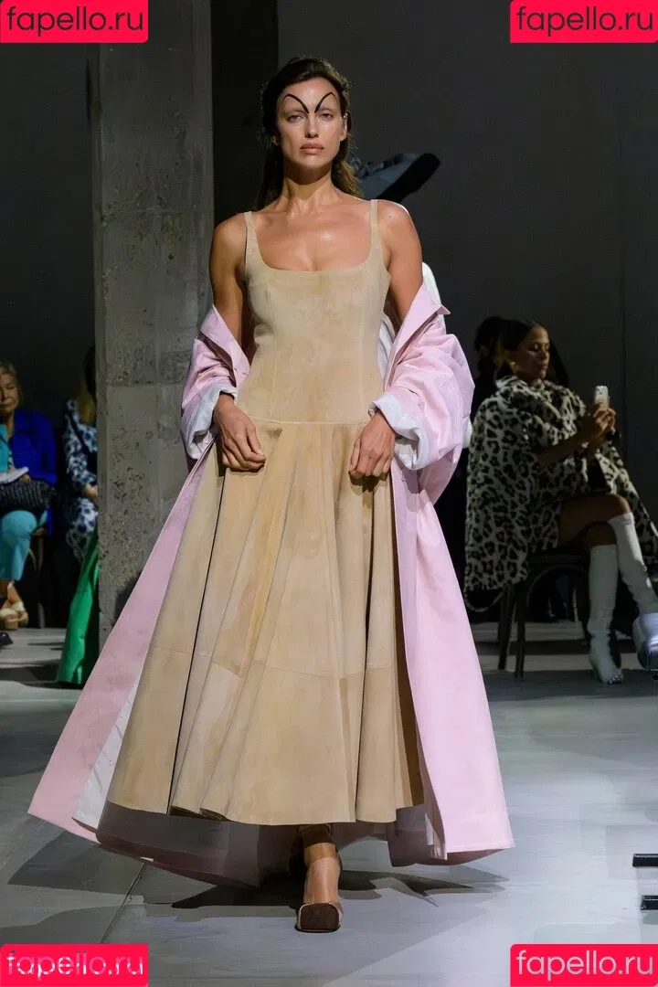 Irina Shayk / irinashayk / theirishayk Onlyfans Photo Gallery 