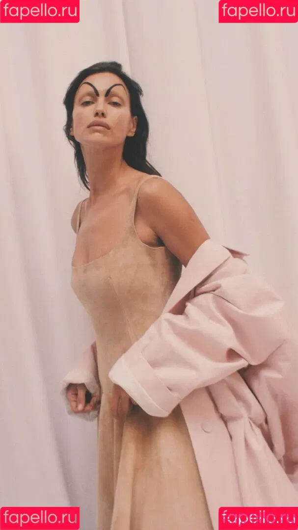 Irina Shayk / irinashayk / theirishayk Onlyfans Photo Gallery 