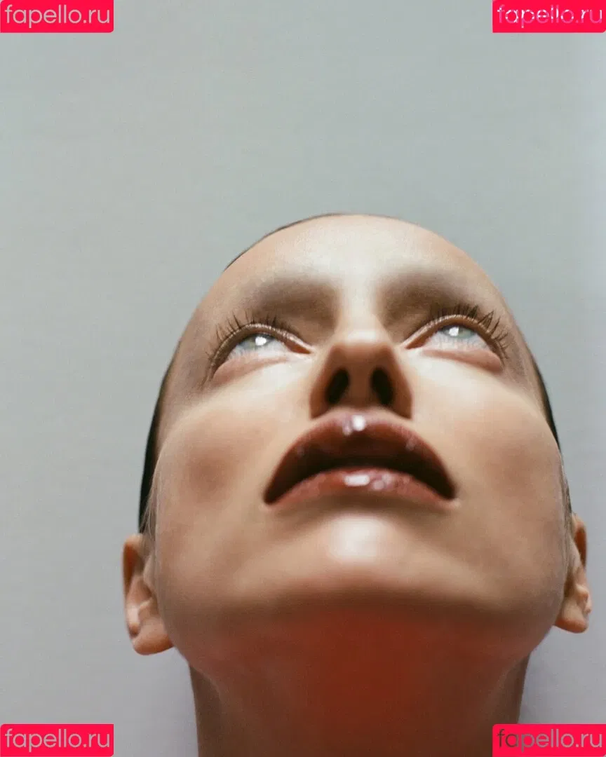 Irina Shayk / irinashayk / theirishayk Onlyfans Photo Gallery 