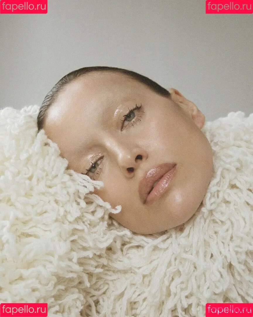 Irina Shayk / irinashayk / theirishayk Onlyfans Photo Gallery 