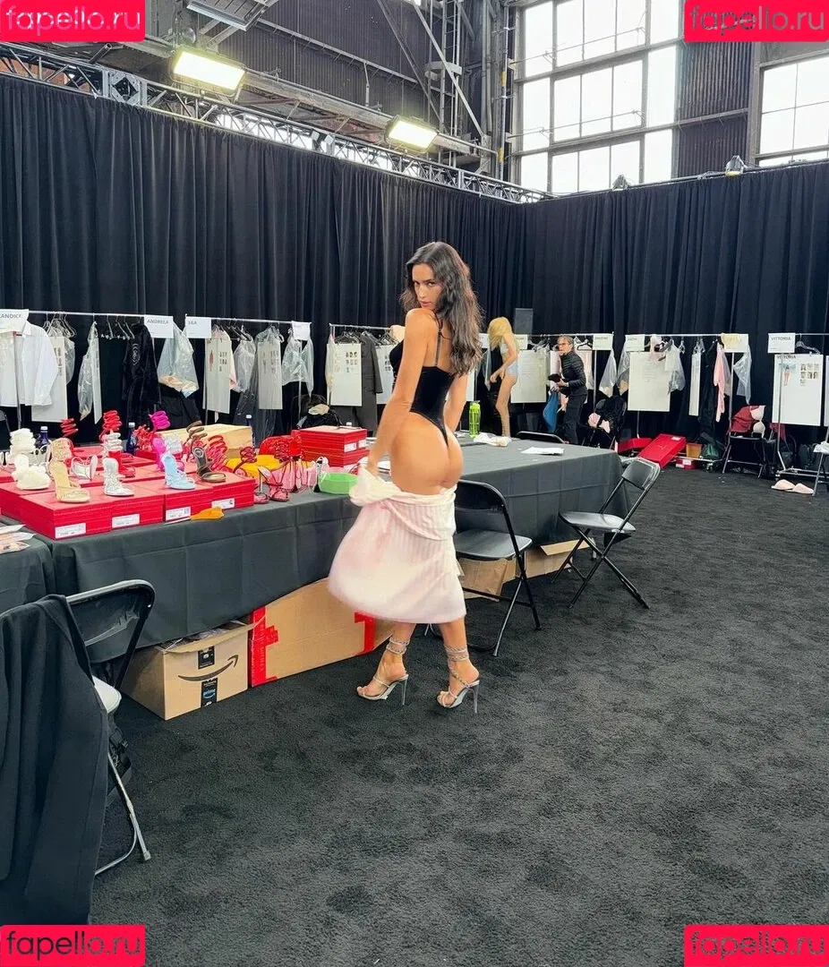 Irina Shayk / irinashayk / theirishayk Onlyfans Photo Gallery 