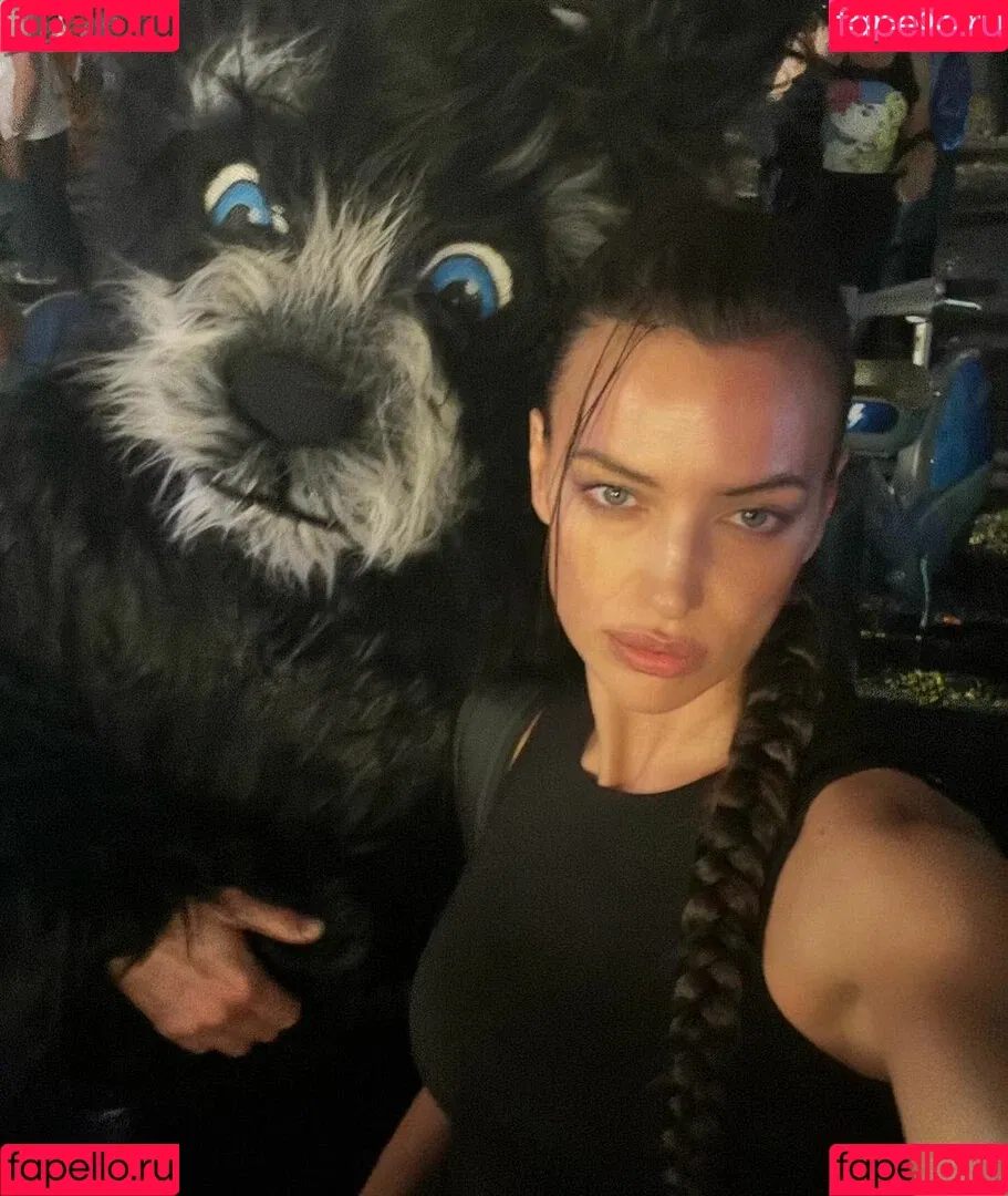 Irina Shayk / irinashayk / theirishayk Onlyfans Photo Gallery 