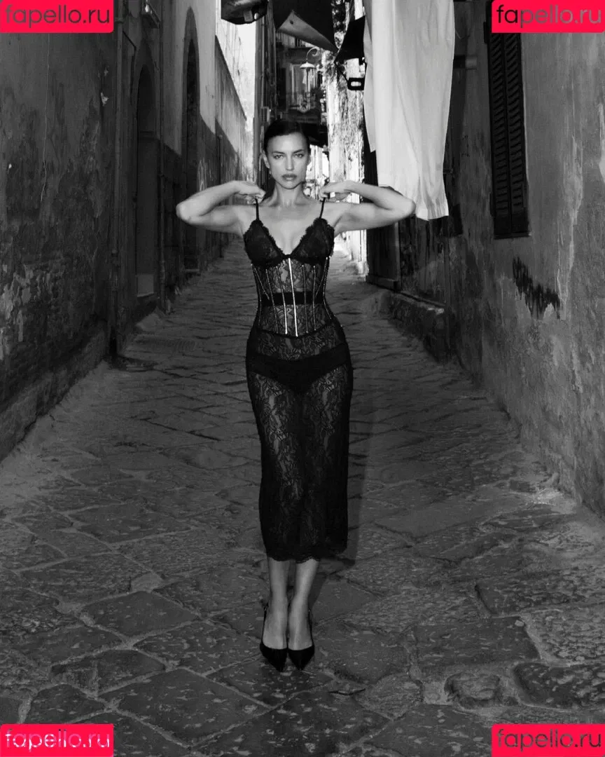 Irina Shayk / irinashayk / theirishayk Onlyfans Photo Gallery 