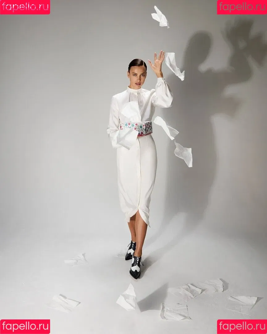 Irina Shayk / irinashayk / theirishayk Onlyfans Photo Gallery 