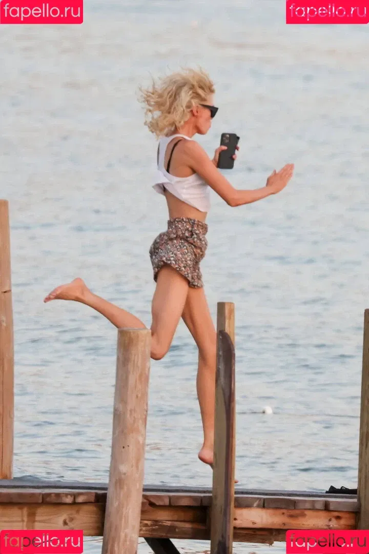 Irina Shayk / irinashayk / theirishayk Onlyfans Photo Gallery 