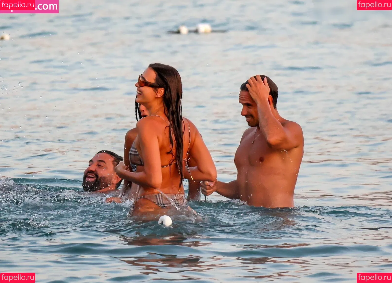 Irina Shayk / irinashayk / theirishayk Onlyfans Photo Gallery 