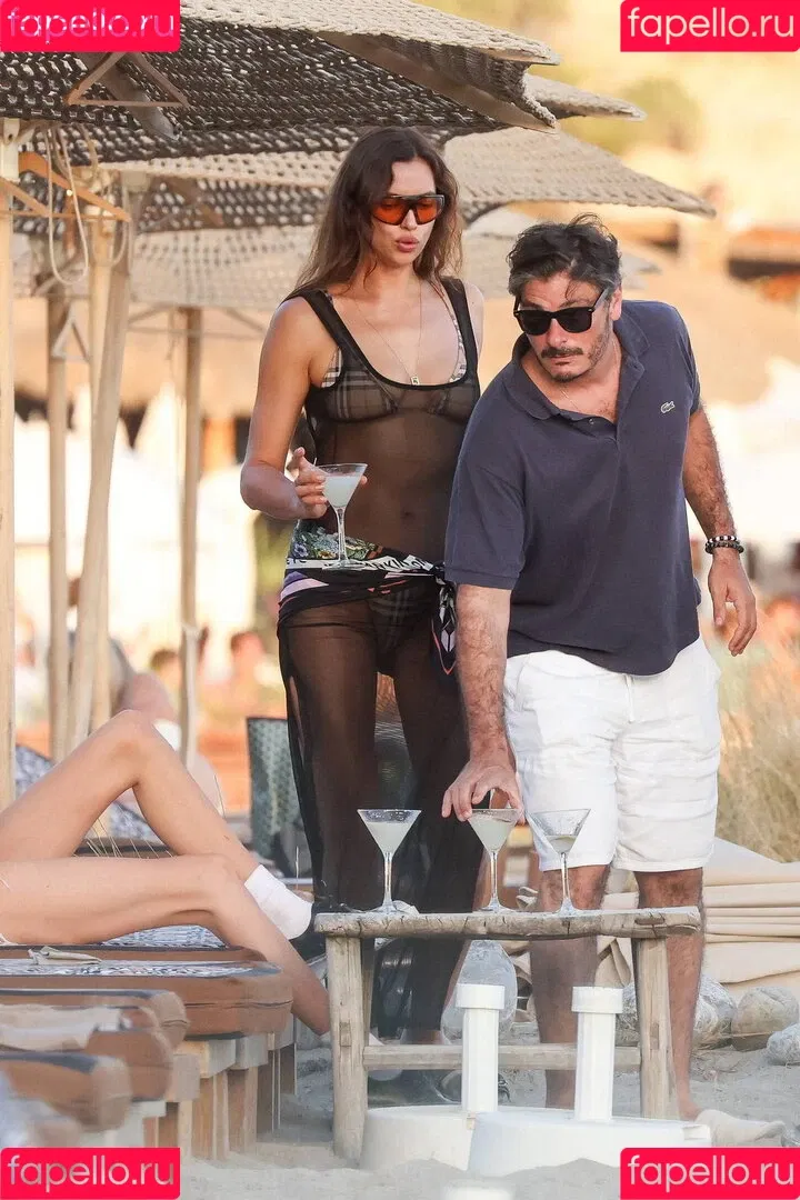 Irina Shayk / irinashayk / theirishayk Onlyfans Photo Gallery 