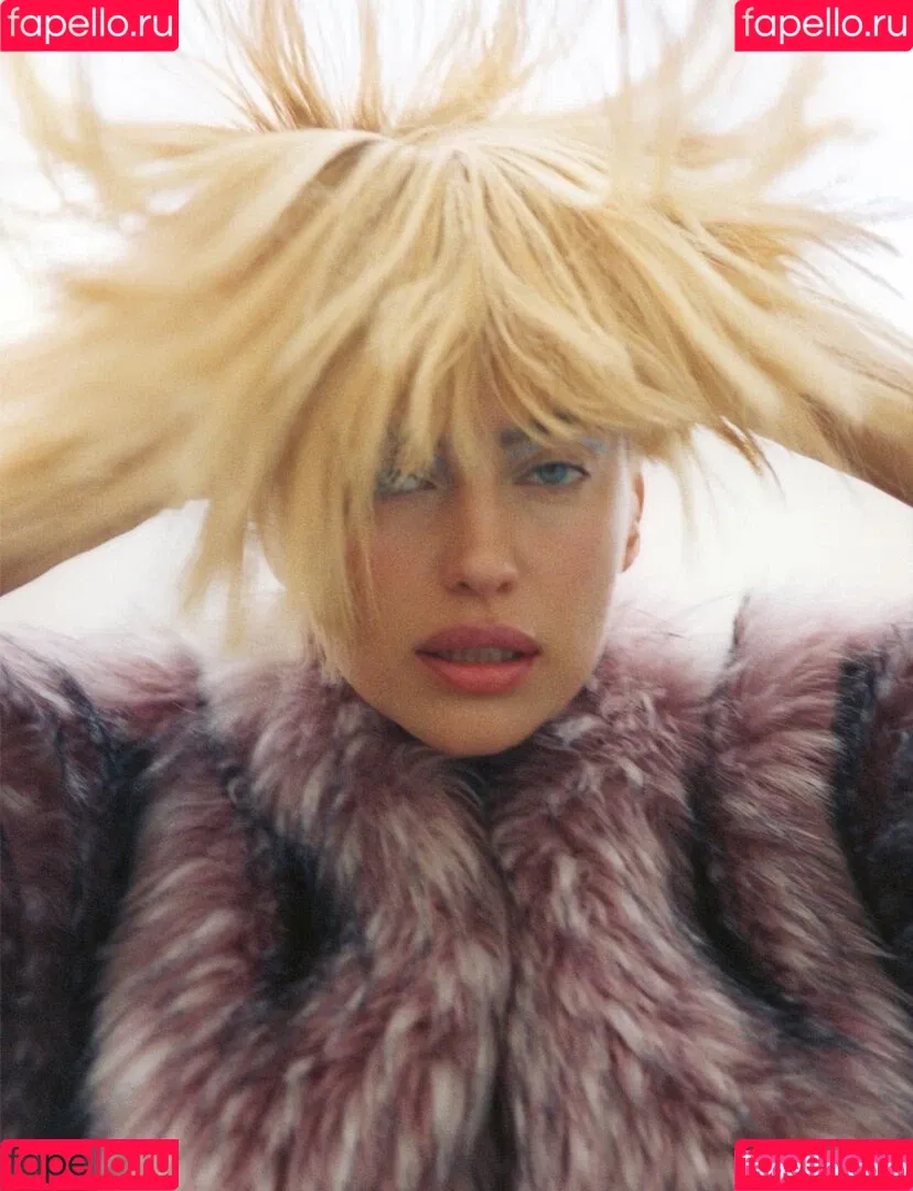 Irina Shayk / irinashayk / theirishayk Onlyfans Photo Gallery 