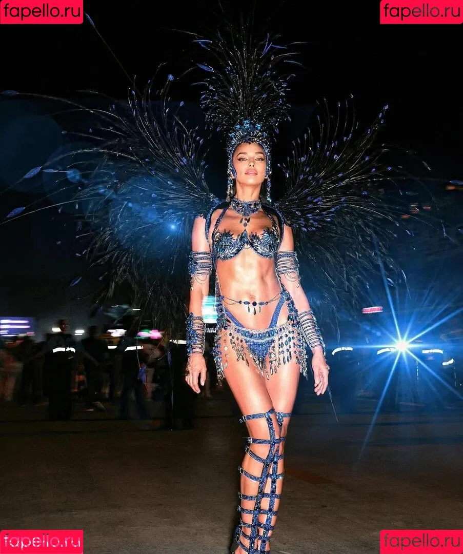 Irina Shayk / irinashayk / theirishayk Onlyfans Photo Gallery 