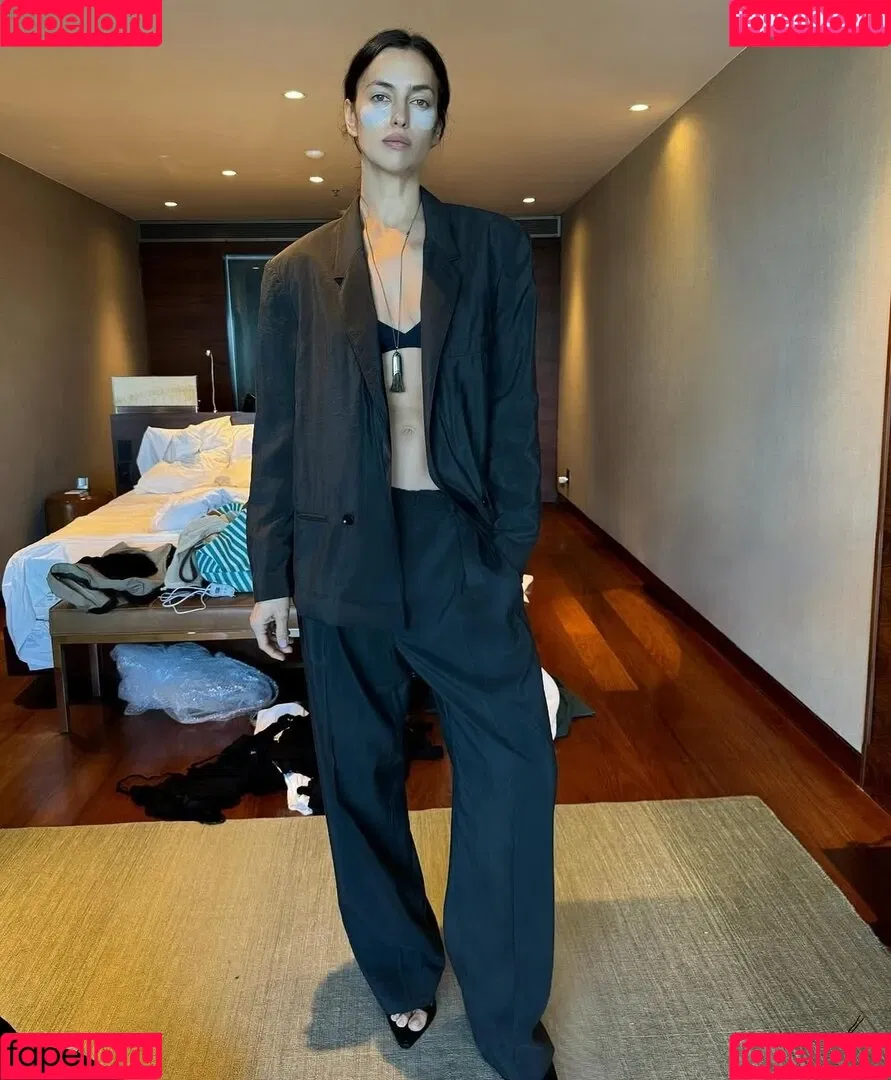 Irina Shayk / irinashayk / theirishayk Onlyfans Photo Gallery 