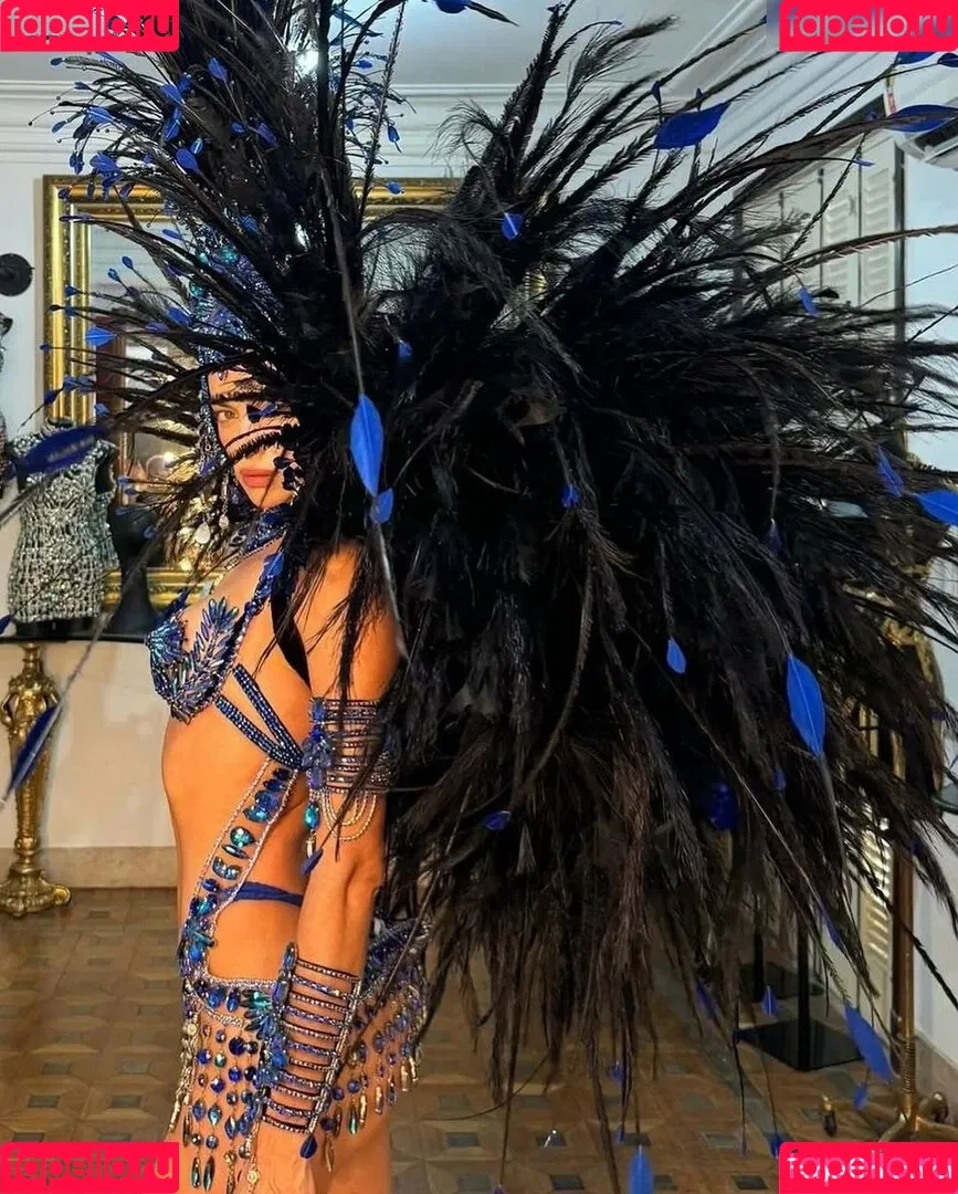 Irina Shayk / irinashayk / theirishayk Onlyfans Photo Gallery 