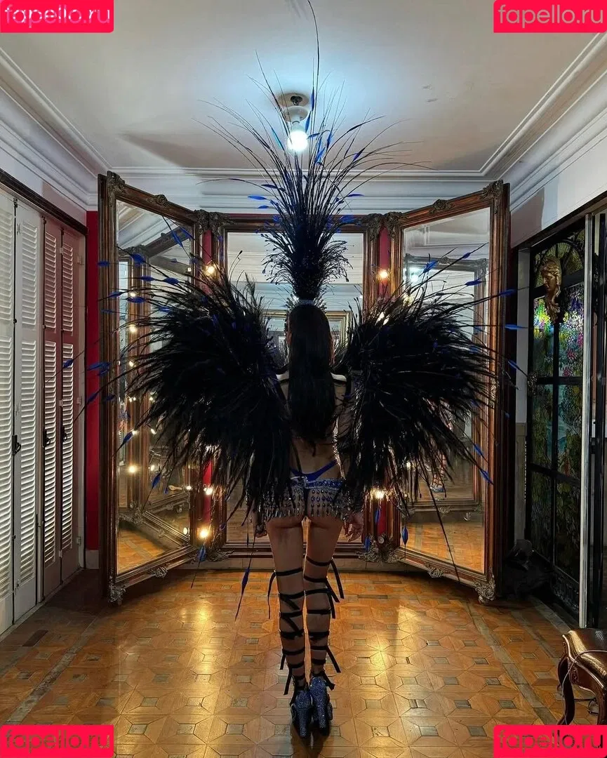 Irina Shayk / irinashayk / theirishayk Onlyfans Photo Gallery 