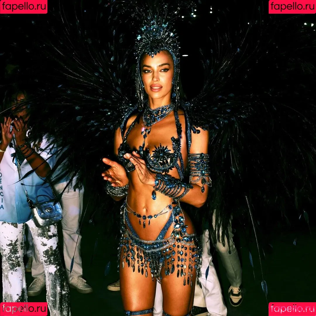 Irina Shayk / irinashayk / theirishayk Onlyfans Photo Gallery 